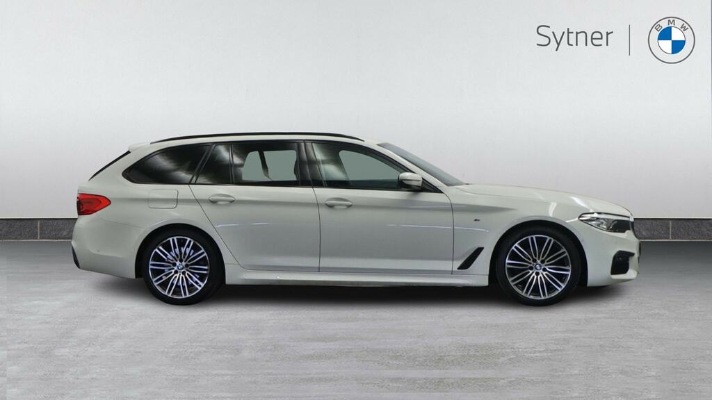BMW 5 Series 520I M Sport Plus Pack YE19YHH White #3