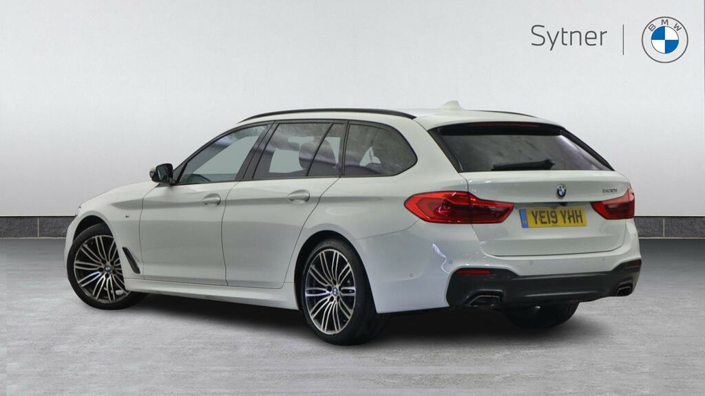 BMW 5 Series 520I M Sport Plus Pack YE19YHH White #2