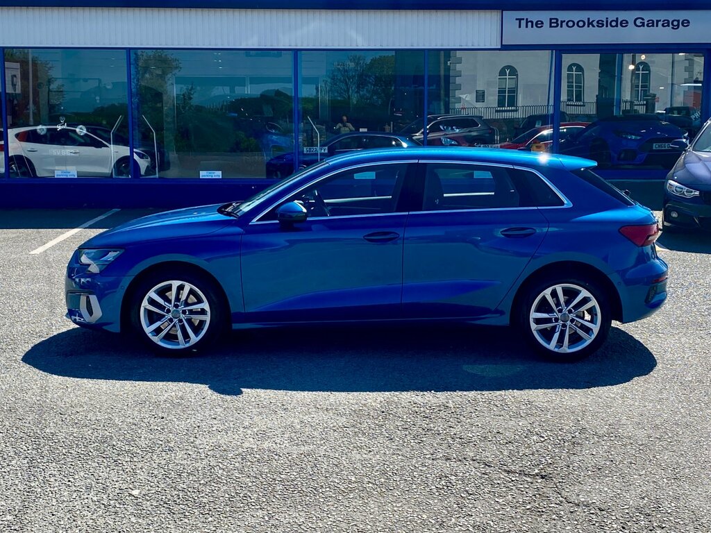 Audi A3 1.5 Tfsi 35 Sport Sportback S Tronic Eu Blue #4