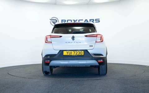 Renault Captur Suv YUI7230 White #6