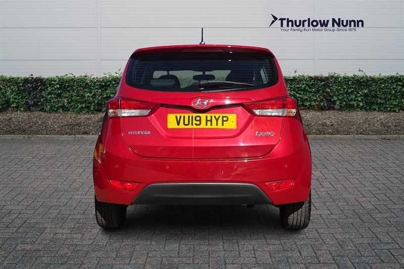 Hyundai Ix20 1.6 Se Hatchback Euro 6 125 Ps VU19HYP Red #4