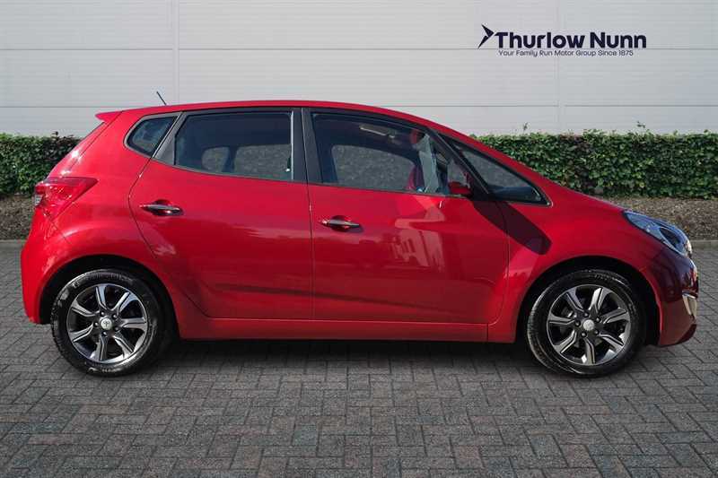 Hyundai Ix20 1.6 Se Hatchback Euro 6 125 Ps VU19HYP Red #2
