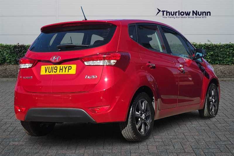 Hyundai Ix20 1.6 Se Hatchback Euro 6 125 Ps VU19HYP Red #3
