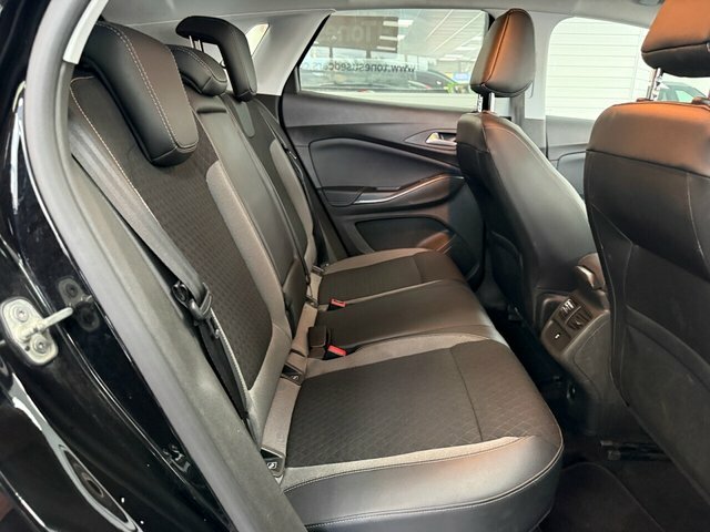 Vauxhall Grandland X Suv NL20UAU Black #5