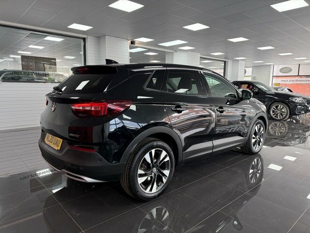 Vauxhall Grandland X Suv NL20UAU Black #2