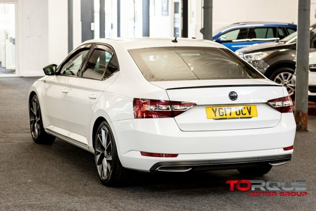 Skoda Superb 2.0 Tdi Sportline Hatchback Dsg 6S White #6