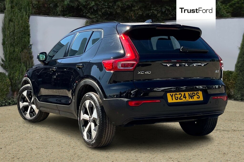 Volvo XC40 2.0 B3 Mhev Plus Dark Navigation Heated Seats St YG24NPS Black #2