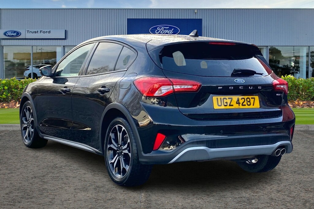 Ford Focus 1.0 Ecoboost Hybrid Mhev 125 Active X Edition UGZ4287 Black #2