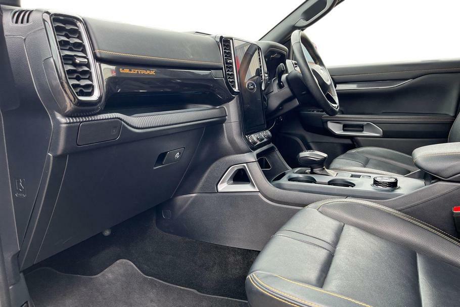 Ford Ranger Wildtrak 2.0 Ecoblue 205Ps 4X4 Double Cab Pic MH73SVE Black #3