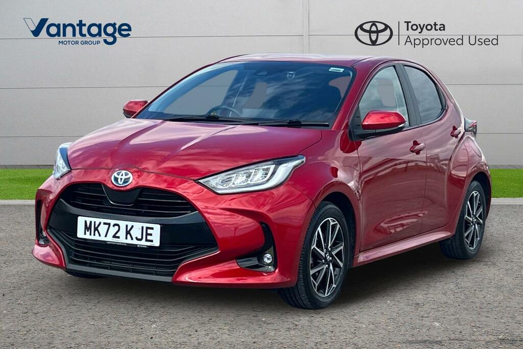 Toyota Yaris 1.5 Vvt-h Design E-cvt Euro 6 Ss MK72KJE Red #3