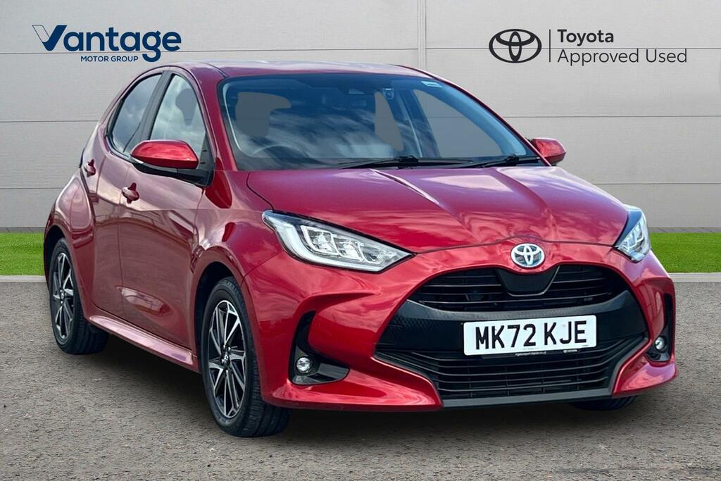 Toyota Yaris 1.5 Vvt-h Design E-cvt Euro 6 Ss Red