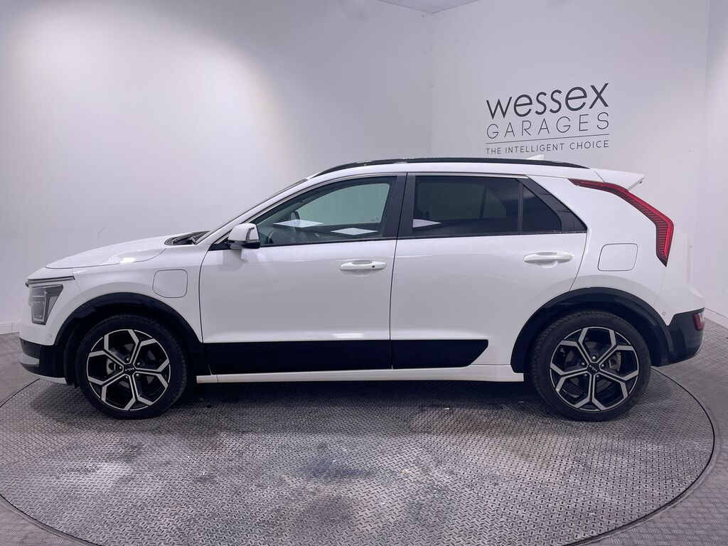 Kia Niro 1.6 Gdi 168 Phev 4 Dct 22023 WP25AOL White #6