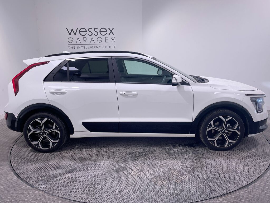 Kia Niro 1.6 Gdi 168 Phev 4 Dct 22023 WP25AOL White #4
