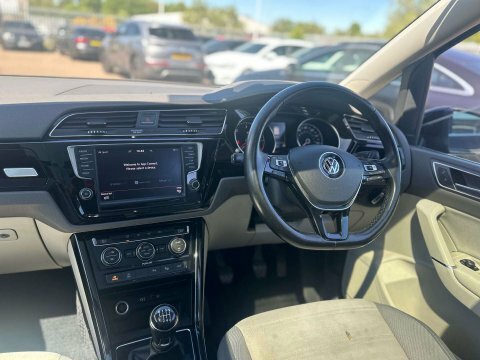 Volkswagen Touran Volkswagen Touran Se 1.6 Tdi 105 Bluemotion Tech S #24