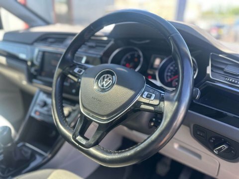 Volkswagen Touran Volkswagen Touran Se 1.6 Tdi 105 Bluemotion Tech S #18