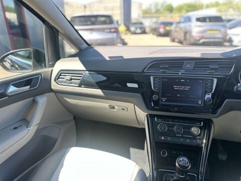 Volkswagen Touran Volkswagen Touran Se 1.6 Tdi 105 Bluemotion Tech S #25