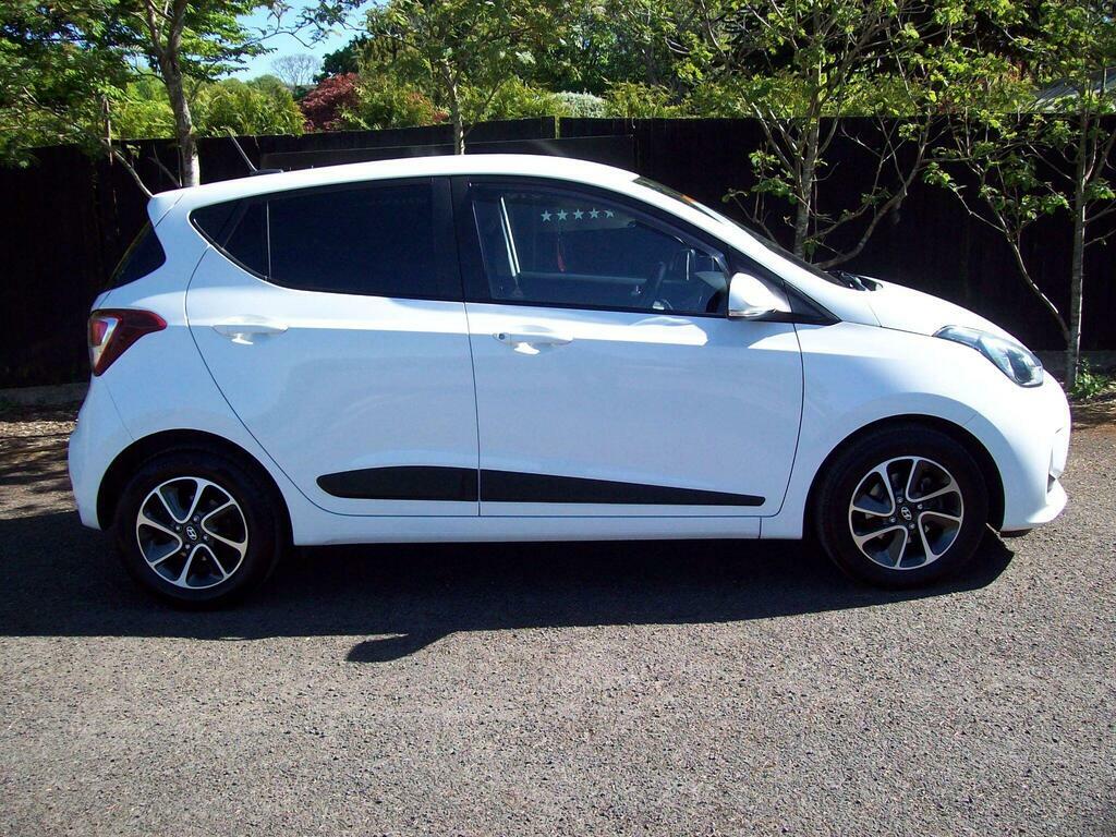 Hyundai I10 1.2 Premium Euro 6 White #4