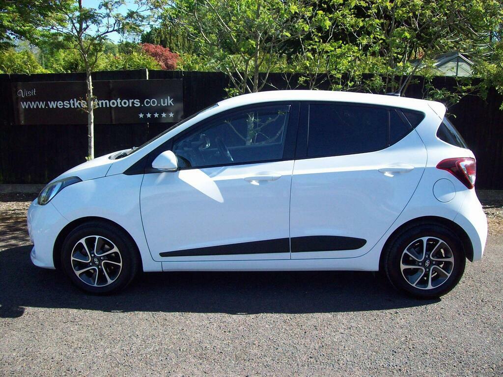 Hyundai I10 1.2 Premium Euro 6 White #2