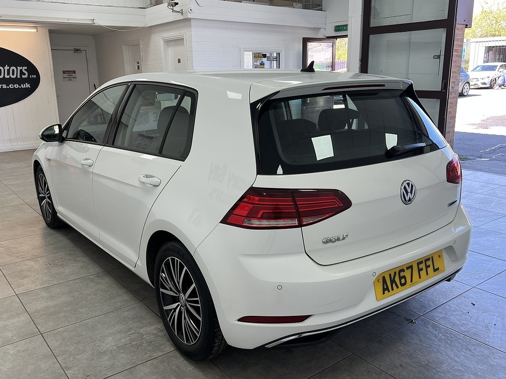 Volkswagen Golf Tsi Evo Bluemotion Tech Se Nav AK67FFL White #5