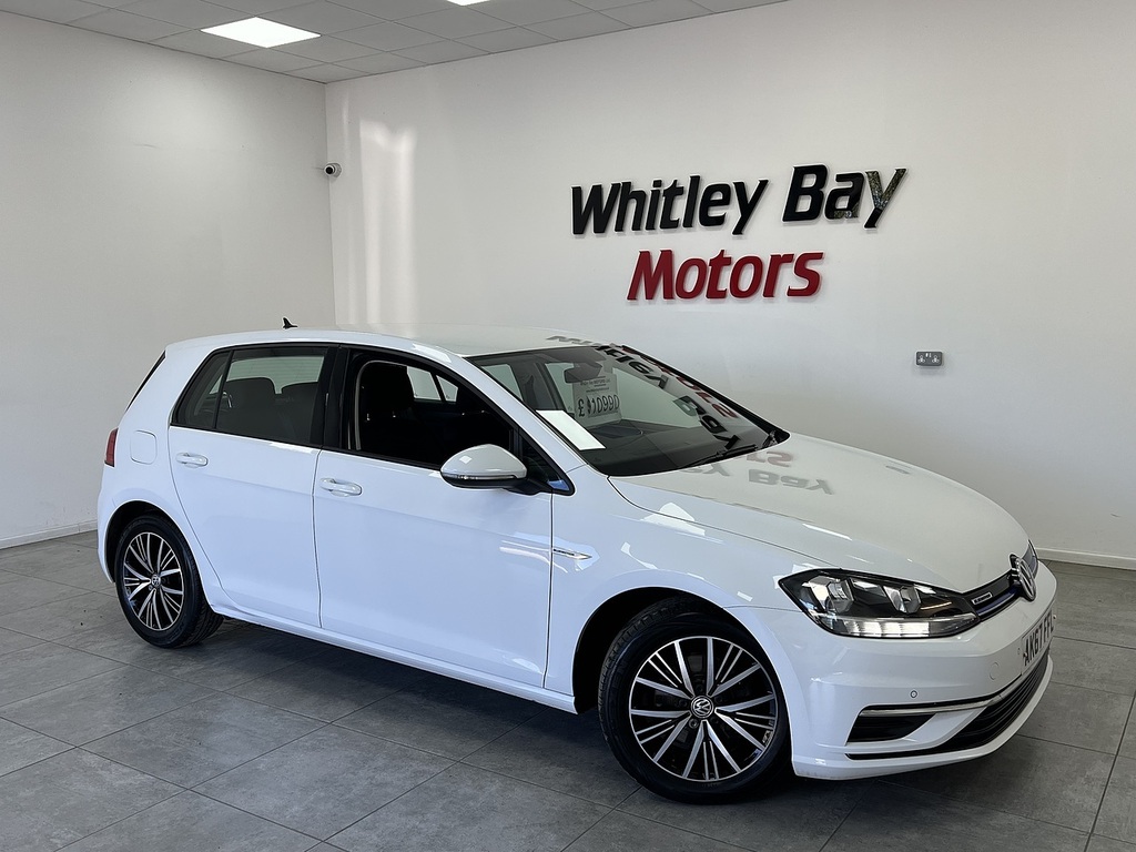 Volkswagen Golf Tsi Evo Bluemotion Tech Se Nav White