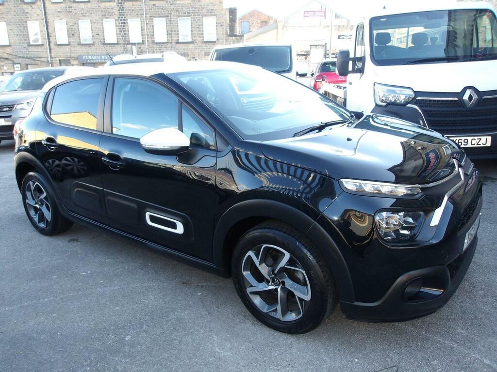 Citroen C3 1.2 Puretech Shine Euro 6 Ss YG21HZL Black #2