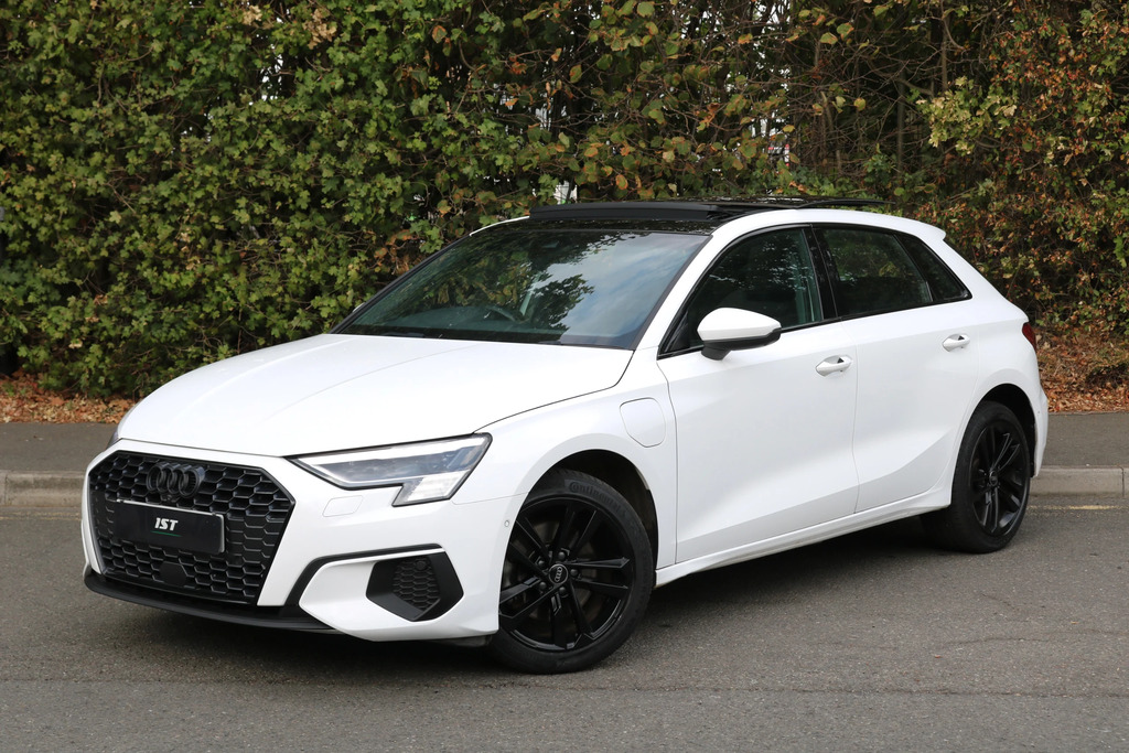 Audi A3 Sport 40 Tfsi E S-a  #2