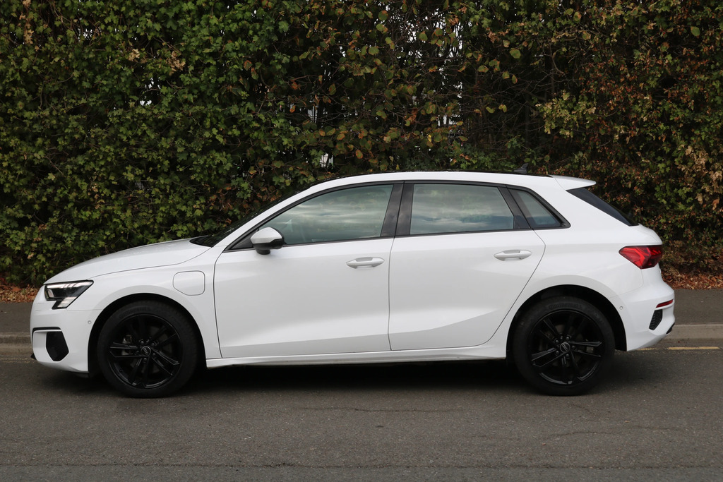 Audi A3 Sport 40 Tfsi E S-a  #3