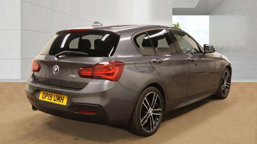 BMW 1 Series 1.5 118I Gpf M Sport Shadow Edition Hatchback Grey #4
