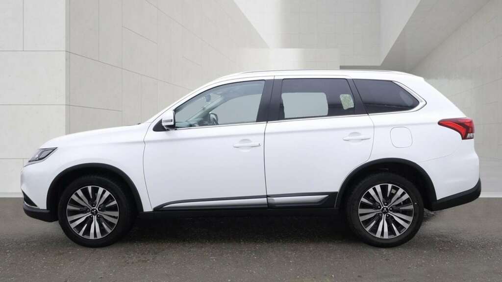 Mitsubishi Outlander 2.0 Mivec 4 Suv Cvt 4Wd Euro 6 Ss 1 White #6
