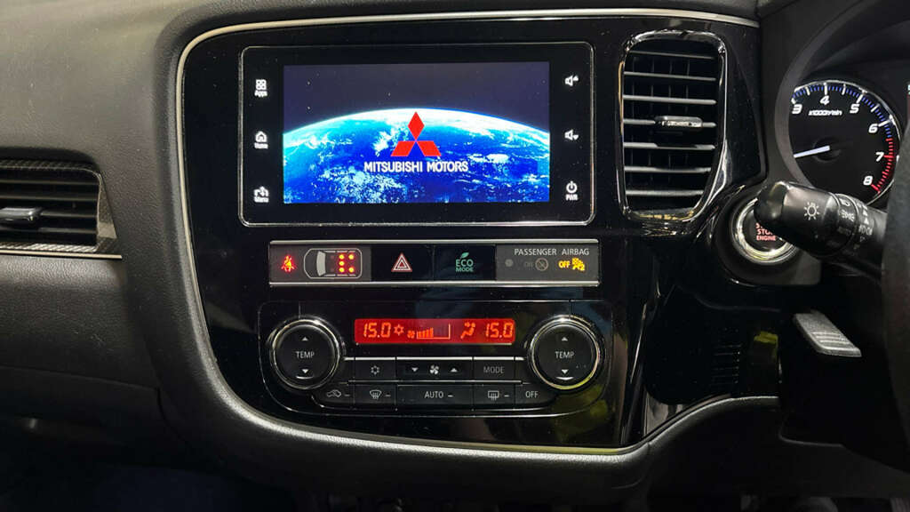 Mitsubishi Outlander Mivec Exceed Silver #13