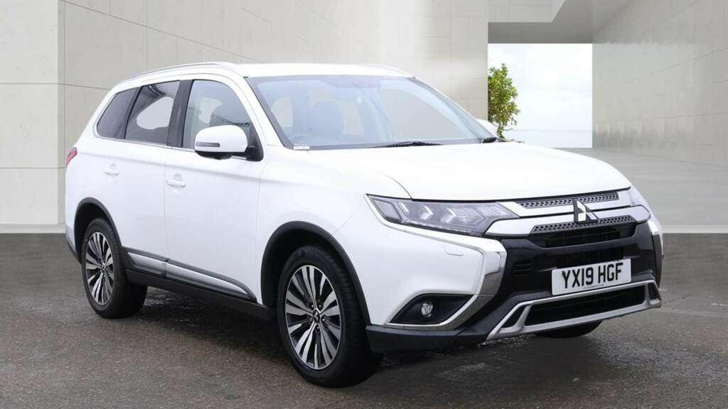 Mitsubishi Outlander 2.0 Mivec 4 Suv Cvt 4Wd Euro 6 Ss 1 White