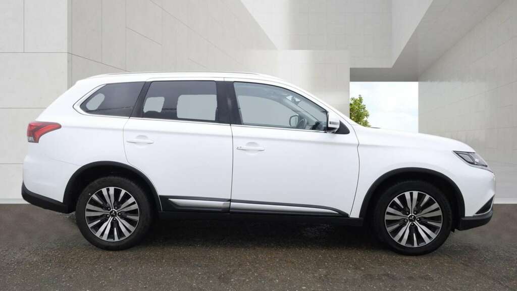 Mitsubishi Outlander 2.0 Mivec 4 Suv Cvt 4Wd Euro 6 Ss 1 White #5