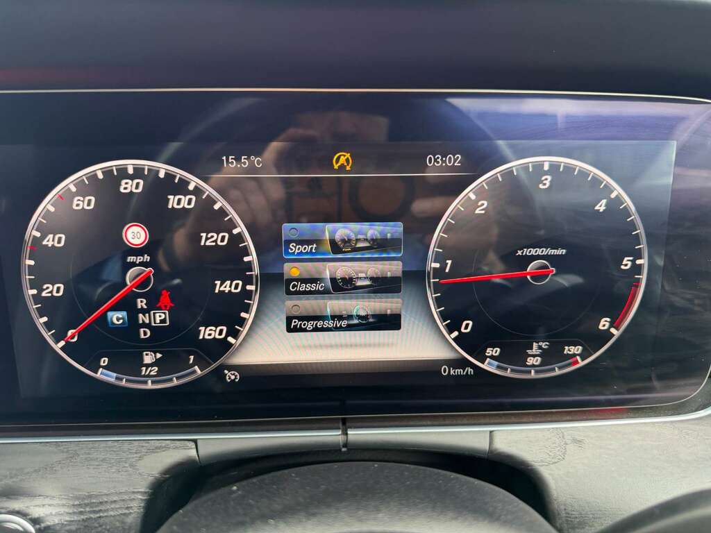 Mercedes-Benz E Class 2.0L E 220 D Amg Line 192 Bhp Grey #35