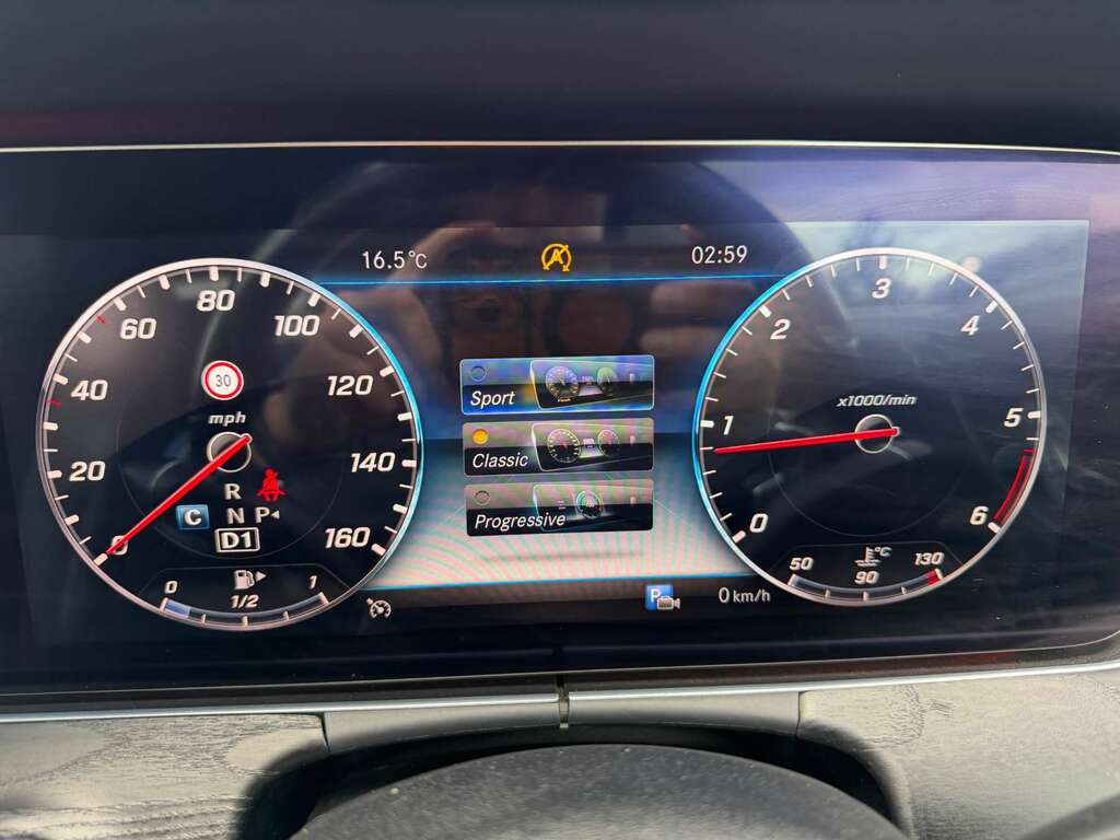 Mercedes-Benz E Class 2.0L E 220 D Amg Line 192 Bhp Grey #38