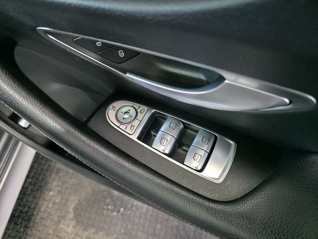 Mercedes-Benz E Class 2.0L E 220 D Amg Line 192 Bhp Grey #21