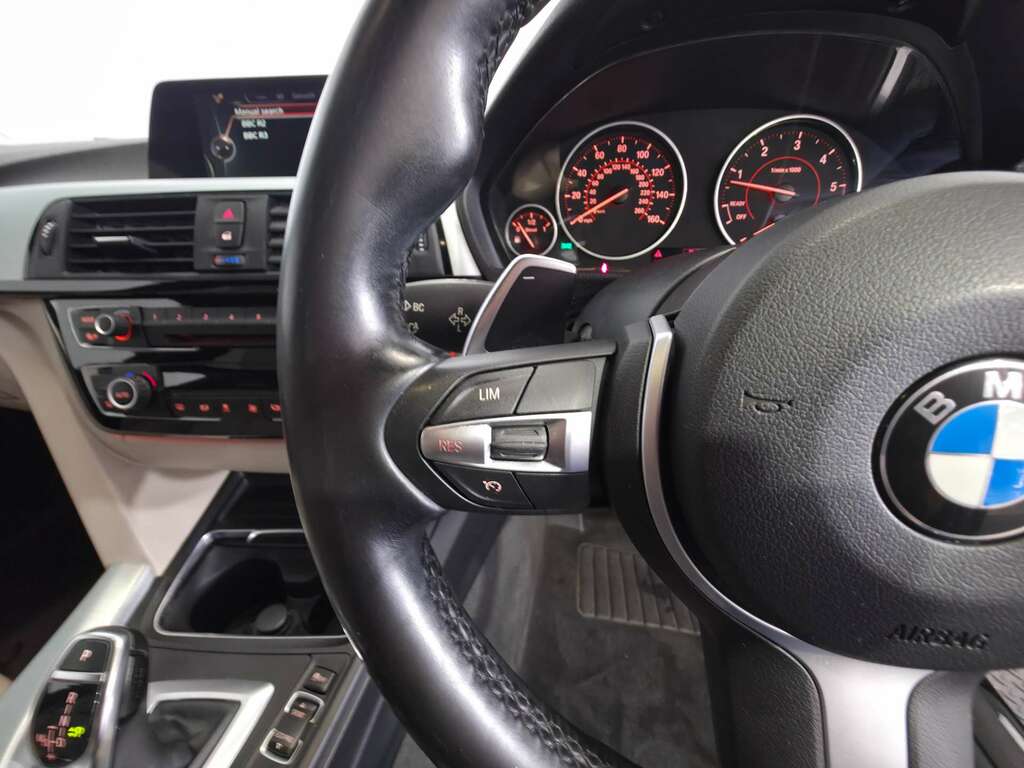 BMW 3 Series 320D Efficientdynamics Plus Step White #31