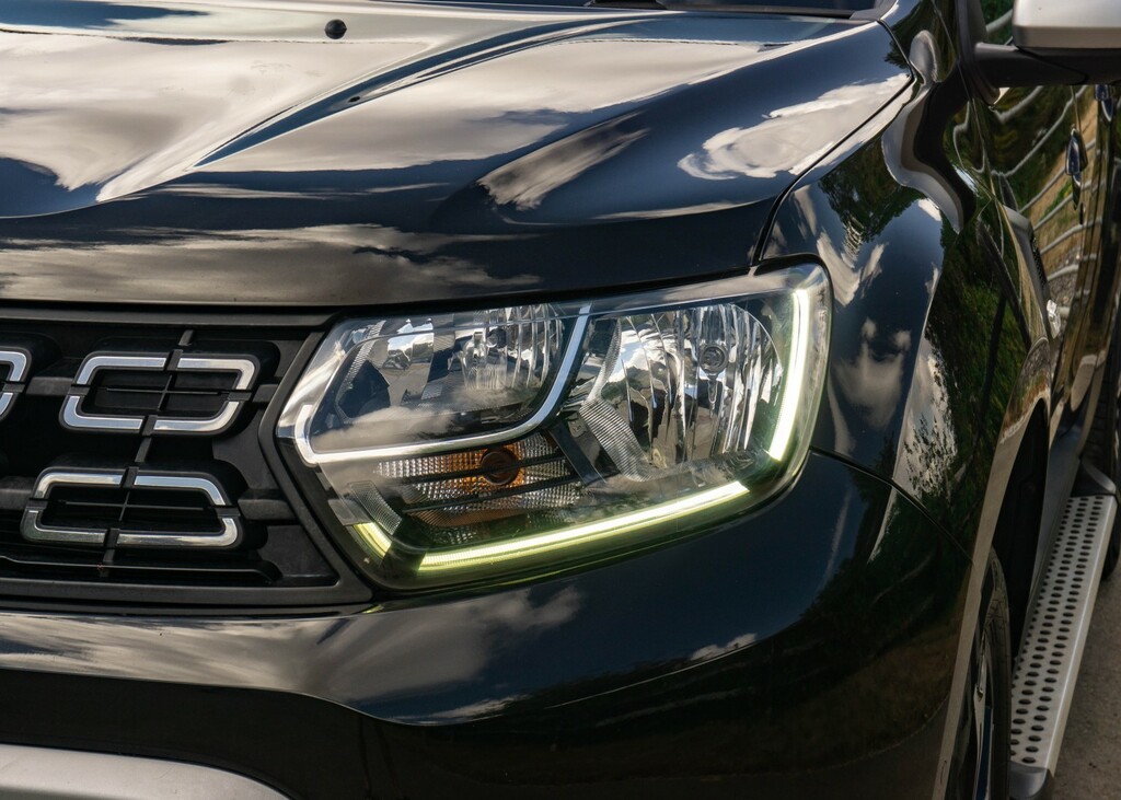 Dacia Duster  Black #8