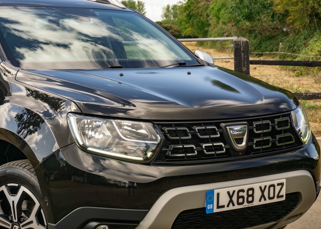 Dacia Duster  Black #12