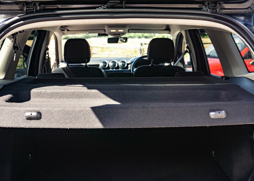 Dacia Duster  Black #80