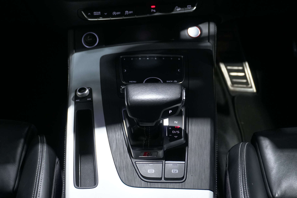 Audi SQ5 3L Null Grey #50