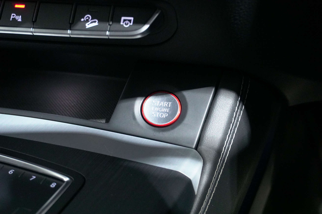 Audi SQ5 3L Null Grey #28