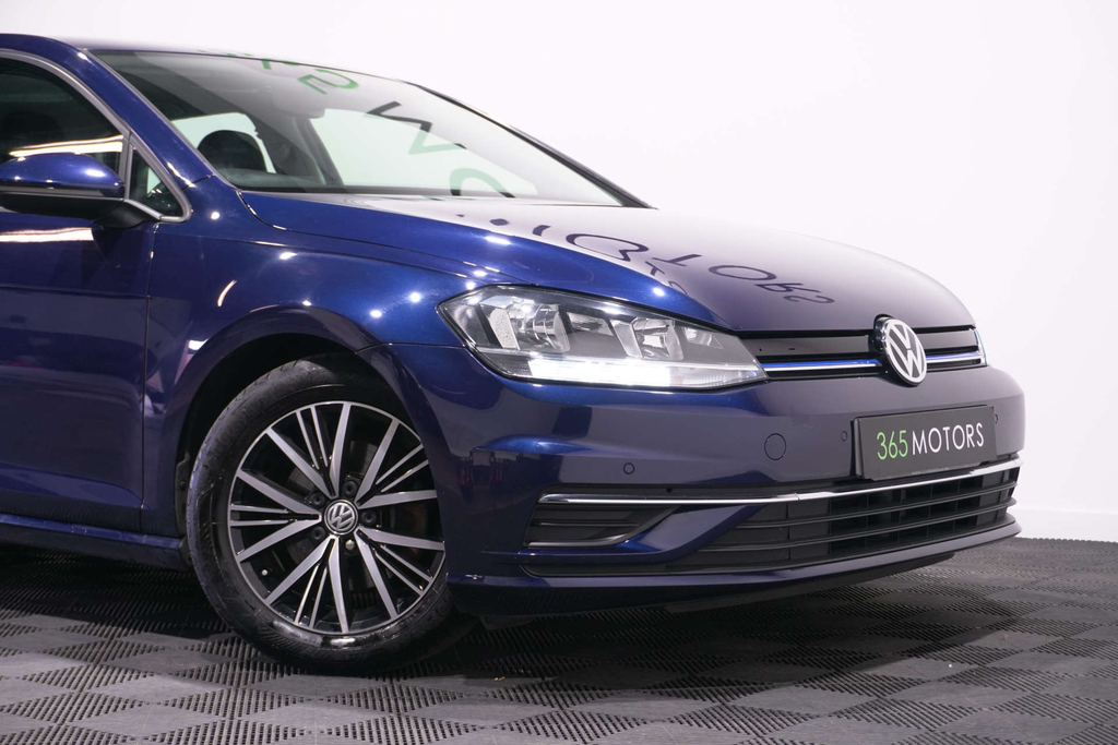 Volkswagen Golf Hatchback Red #26