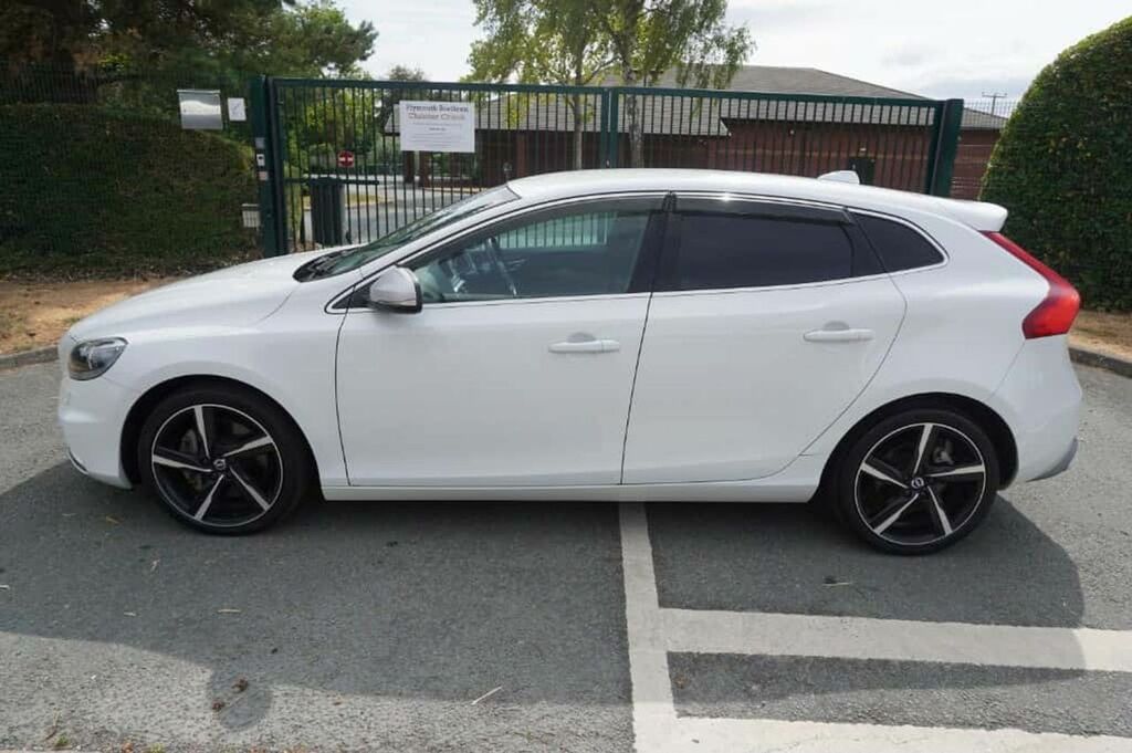 Volvo V40 R Design T5 2.0 12412 Miles White #4