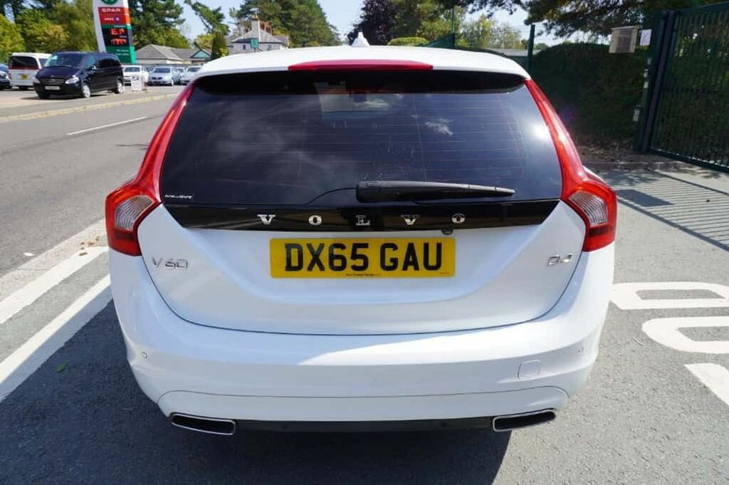 Volvo V60 2.0 D4 Se Lux Nav 31169Miles White #4