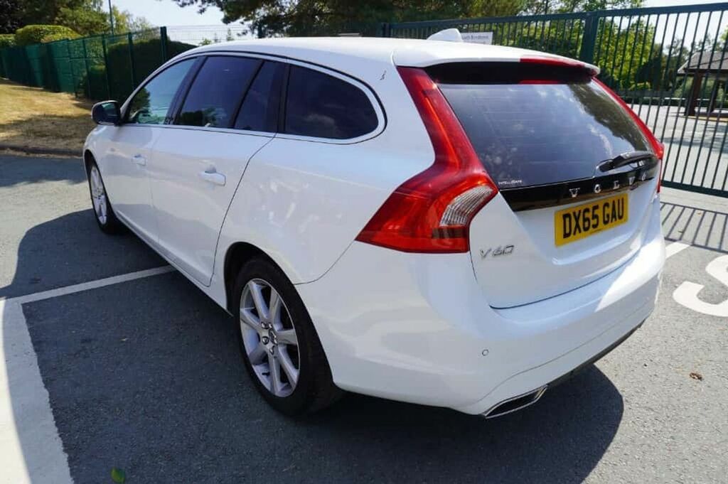 Volvo V60 2.0 D4 Se Lux Nav 31169Miles White #3