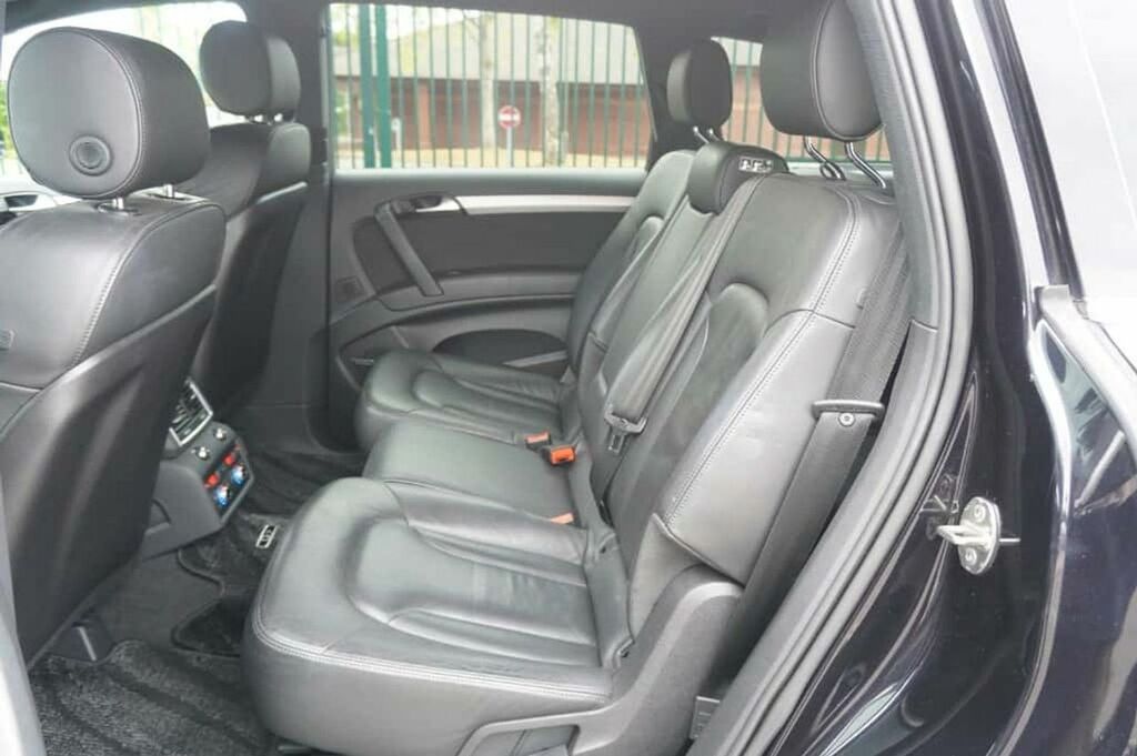 Audi Q7 White #14