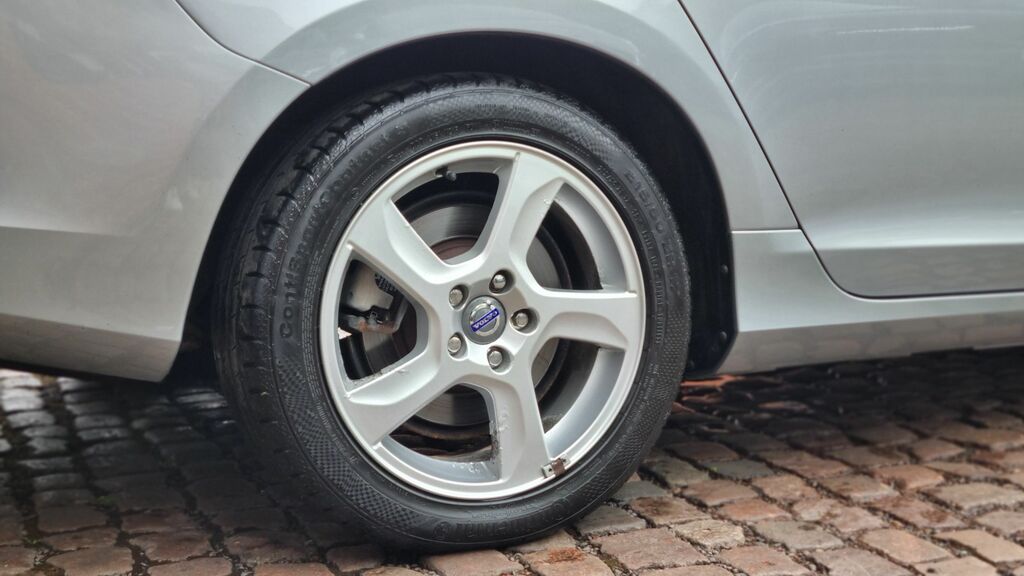 Volvo V60 2.4 D5 Se Lux Silver #15