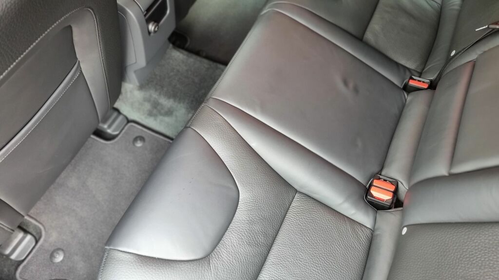 Volvo V60 2.4 D5 Se Lux Silver #21