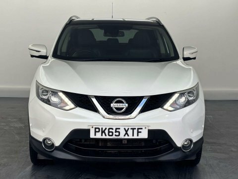 Nissan Qashqai 1.2 Dig-t Tekna White #2