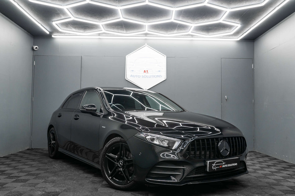 Mercedes-Benz A Class Amg Line Premium 